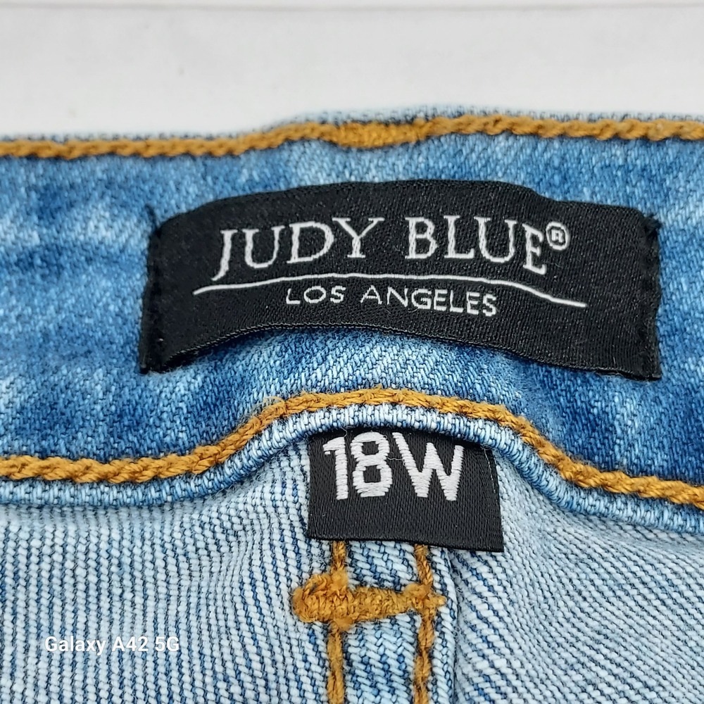 Judy Blue Boyfriend Fit Distressed Paint Splatter Jeans 18W JB82155LT Light Wash - Picture 4 of 10